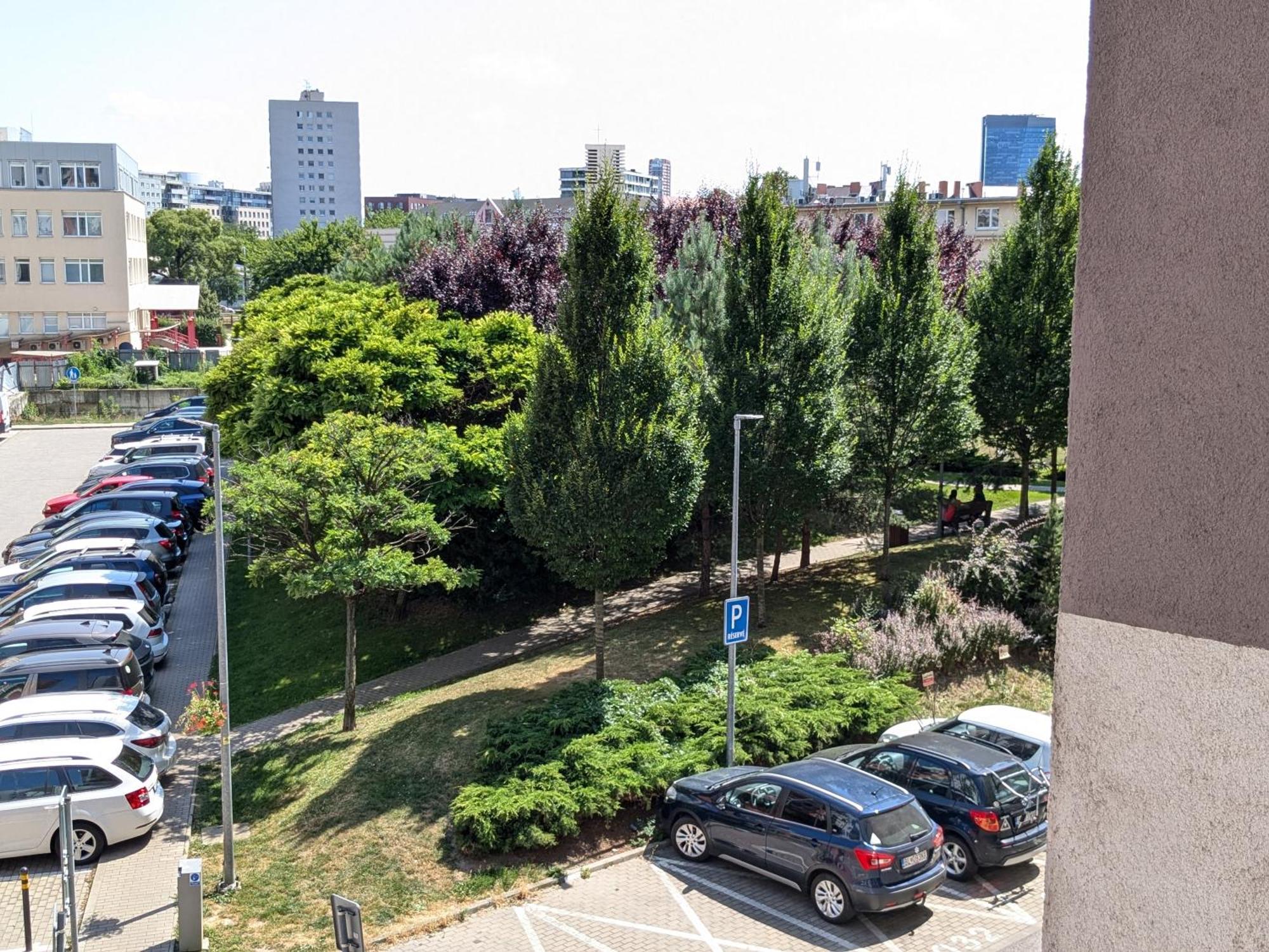 Apartman Bratislava City & Parking 外观 照片